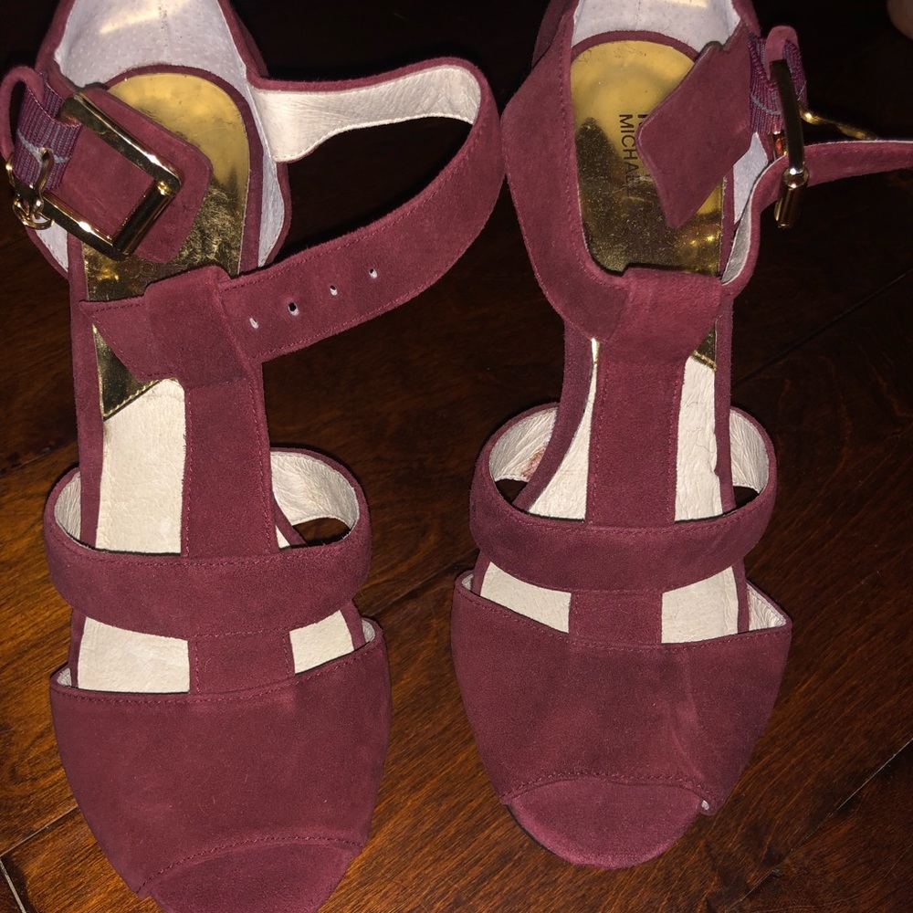 Michael Kors Burgundy suede heels